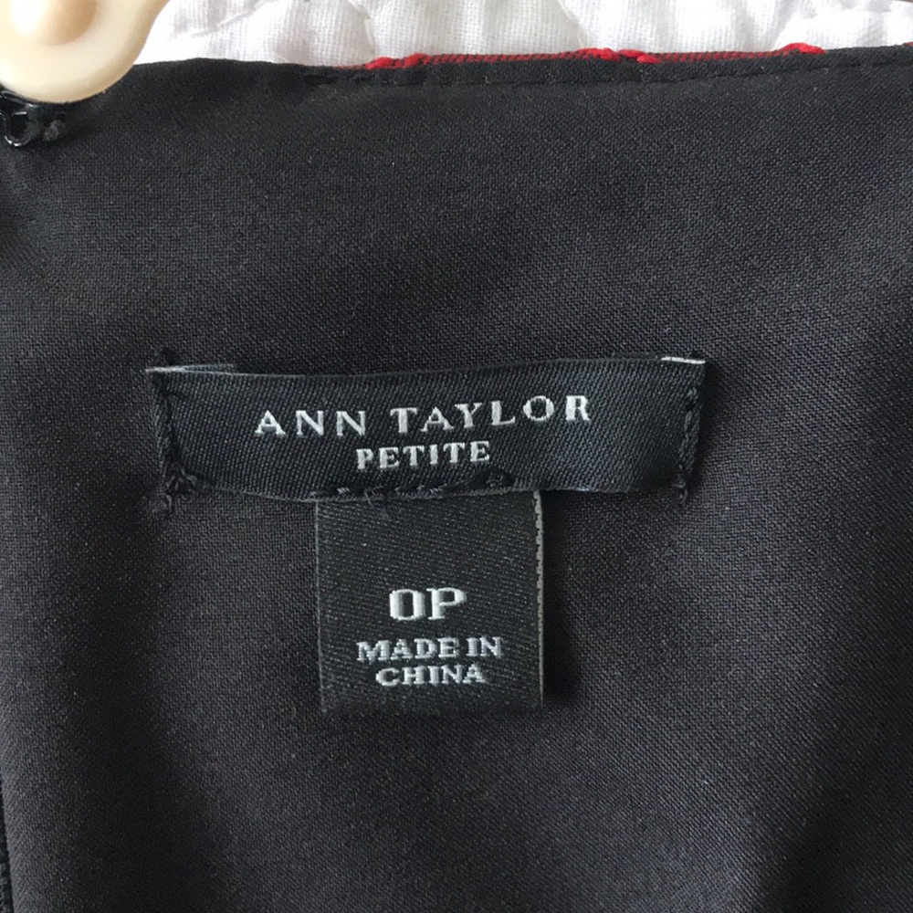 Dress - Picture 3 of 3